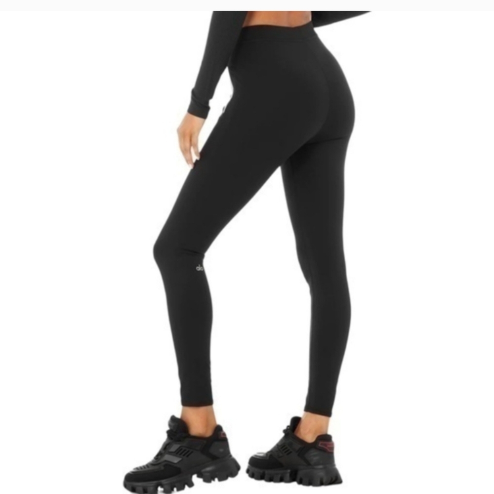 Alo Thrill Seeker Leggings - Picture 2 of 9
